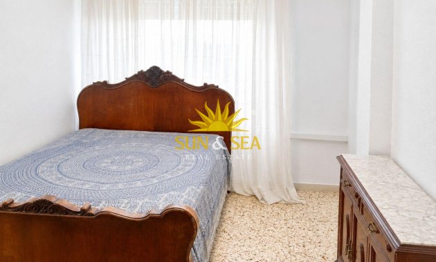 Revente - Appartement - Torrevieja - Centro