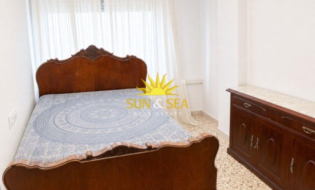 Revente - Appartement - Torrevieja - Centro