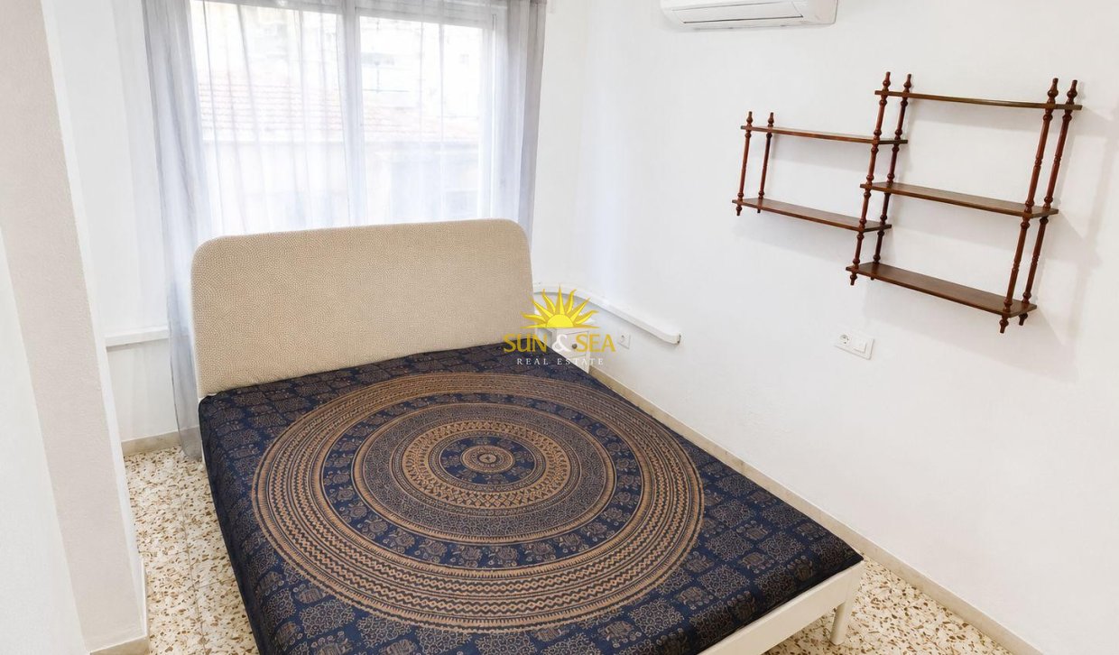 Revente - Appartement - Torrevieja - Centro