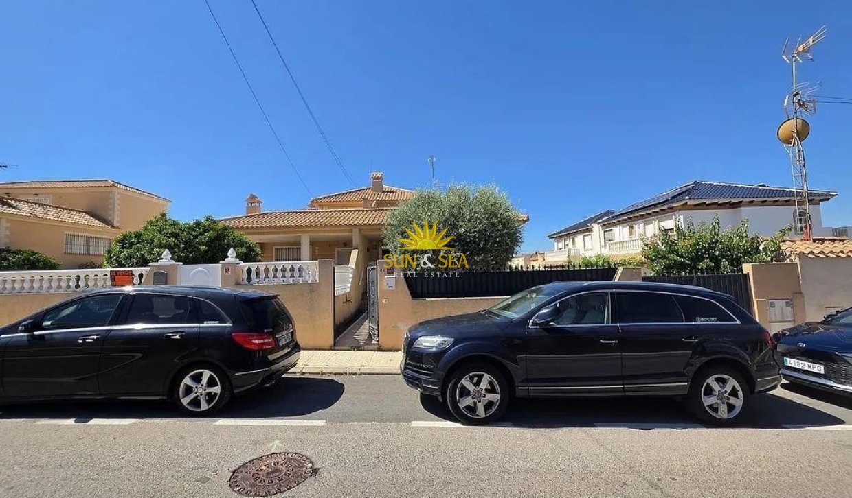 Revente - Villa - Torrevieja - torrevieja