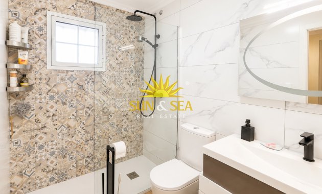 Revente - Chalet - Torrevieja - torrevieja