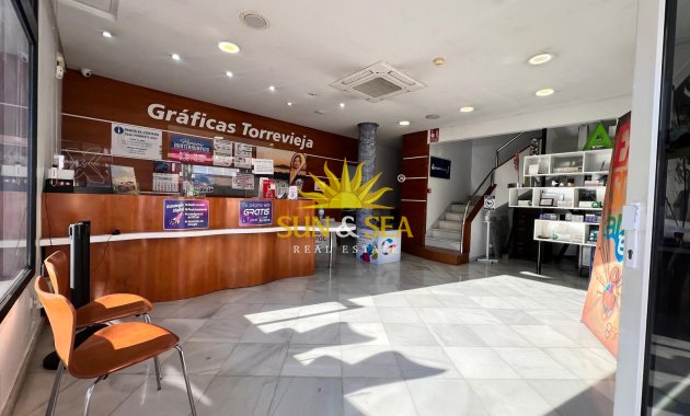 Langfristige Vermietung - Kommerziell - Torrevieja - Centro
