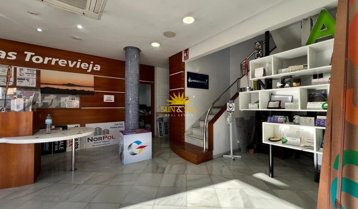 Langfristige Vermietung - Kommerziell - Torrevieja - Centro