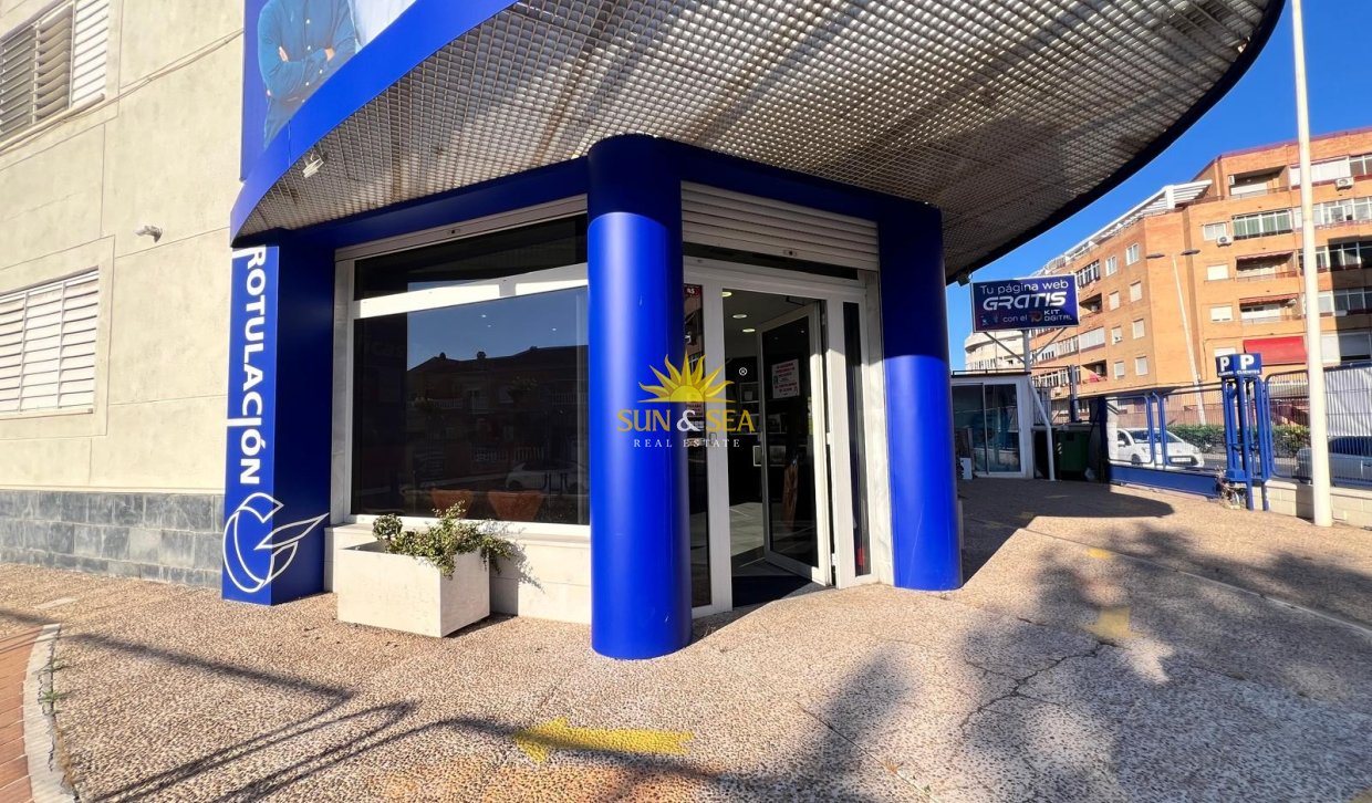 Langfristige Vermietung - Kommerziell - Torrevieja - Centro
