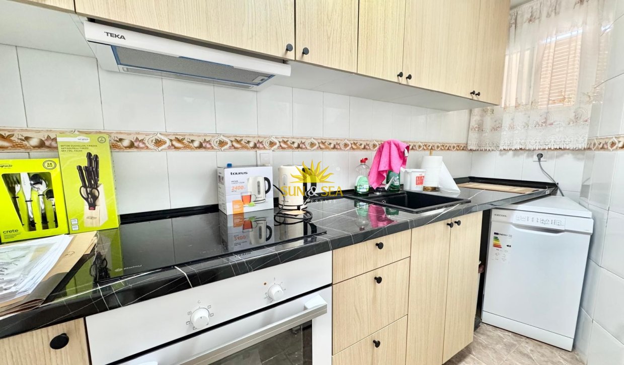 Alquiler a largo plazo - Apartamento - Torrevieja - Playa del Cura