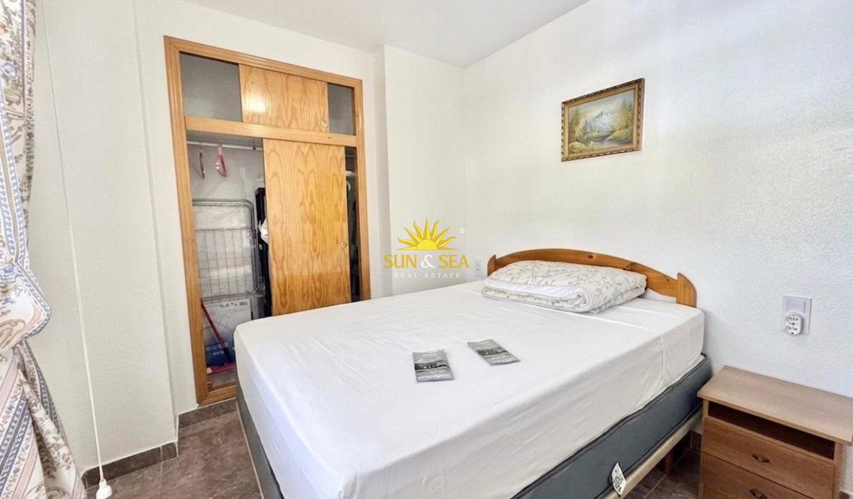 Alquiler a largo plazo - Apartamento - Torrevieja - Playa del Cura