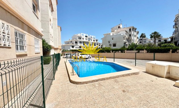 Alquiler a largo plazo - Apartamento - Torrevieja - Playa del Cura