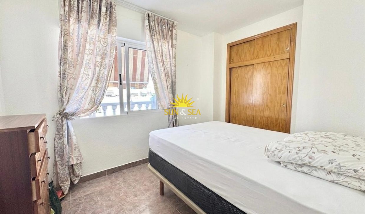 Alquiler a largo plazo - Apartamento - Torrevieja - Playa del Cura