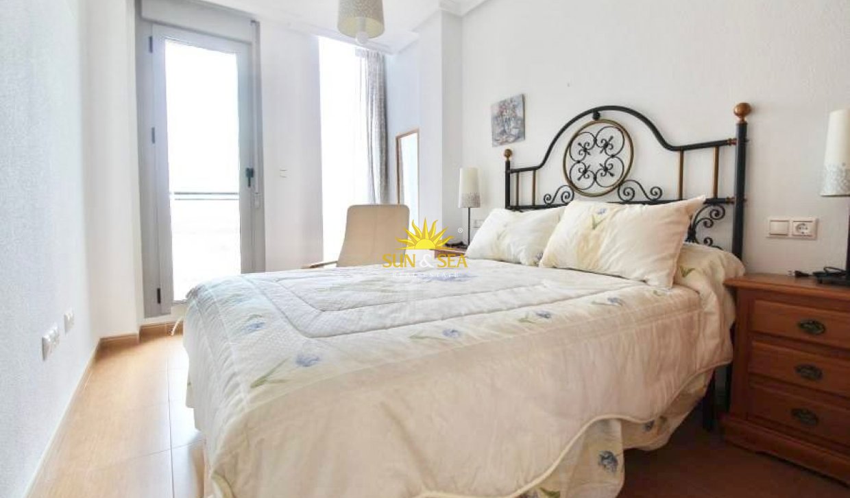 Alquiler a largo plazo - Apartamento - Torrevieja - Playa del Cura