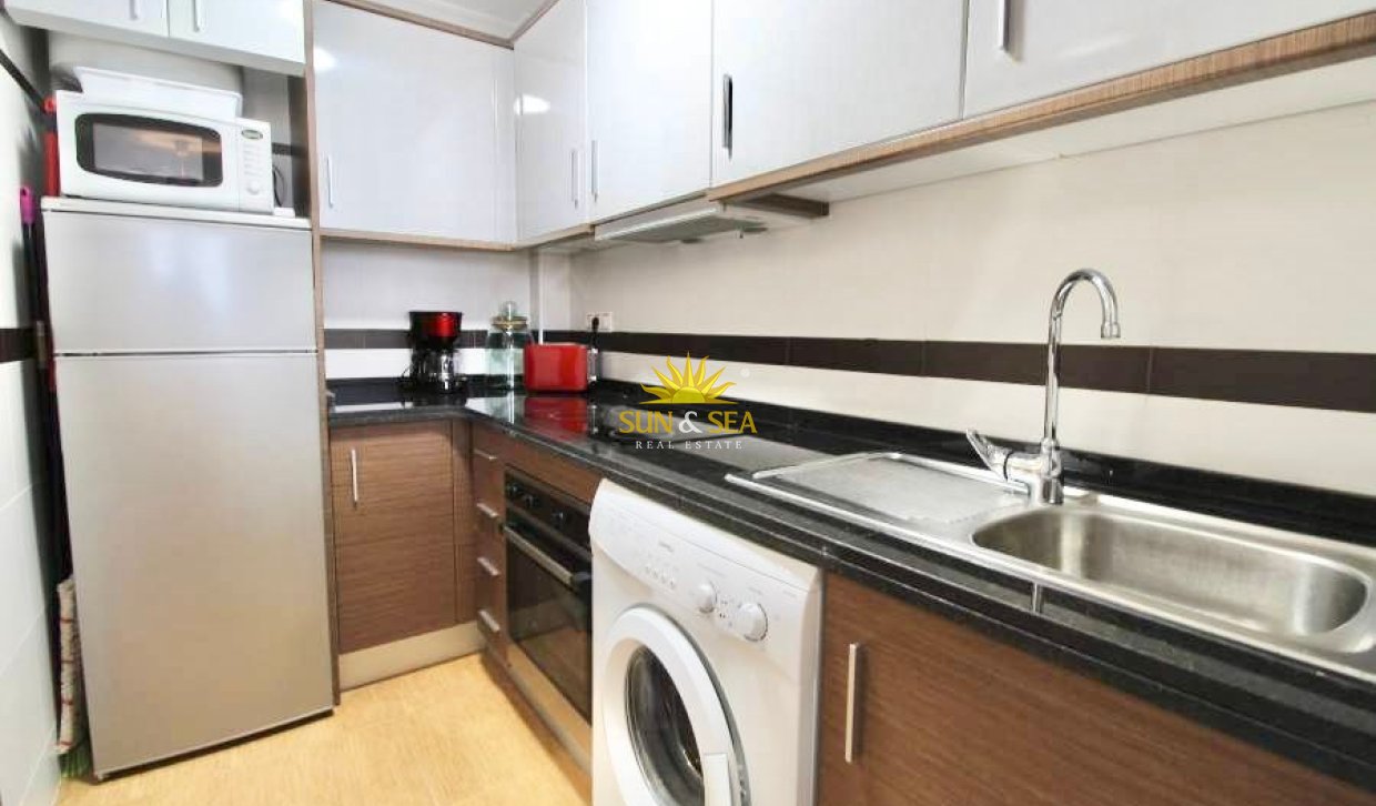 Alquiler a largo plazo - Apartamento - Torrevieja - Playa del Cura