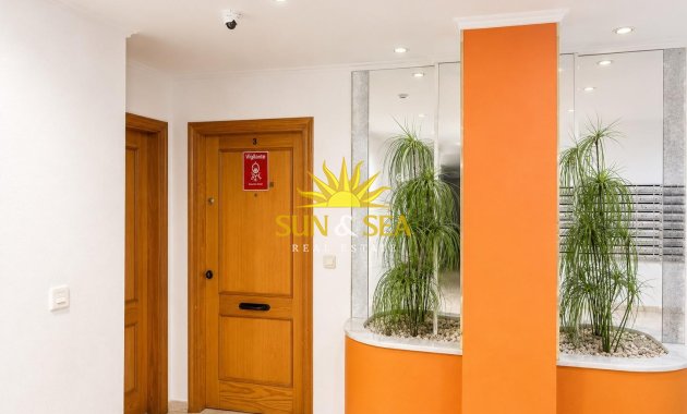 Resale - Apartment - Torrevieja - Centro