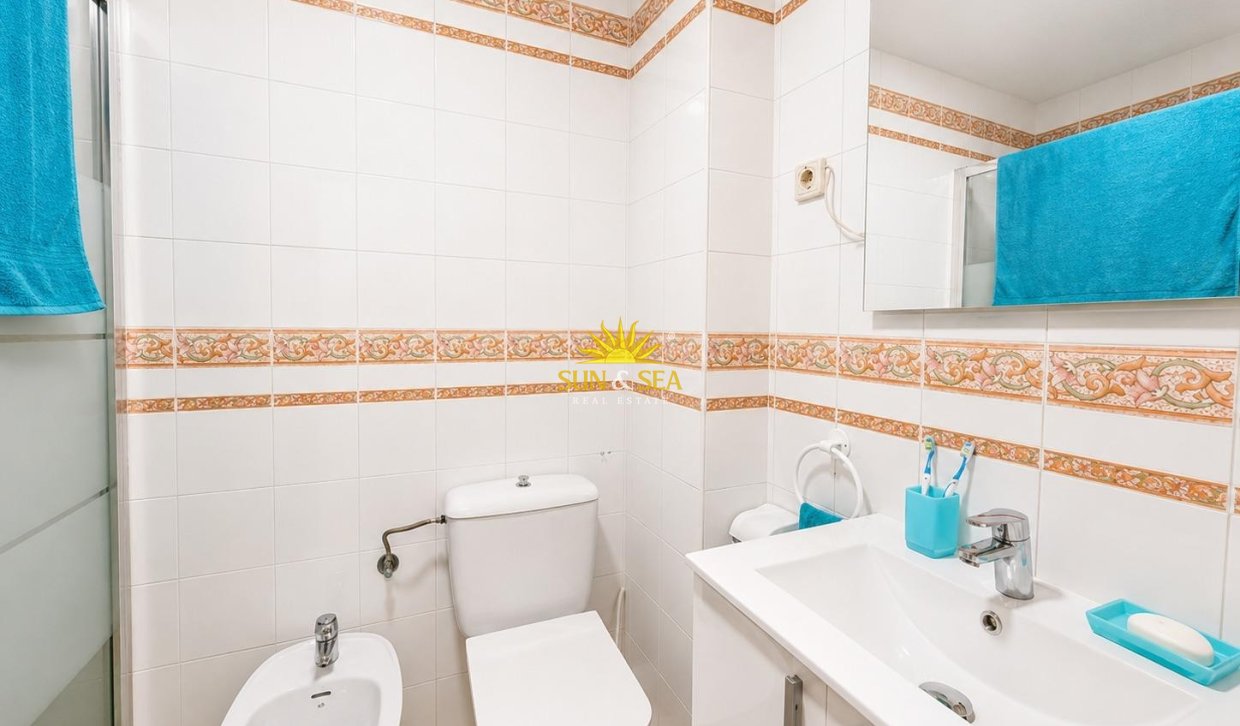 Resale - Apartment - Torrevieja - Centro