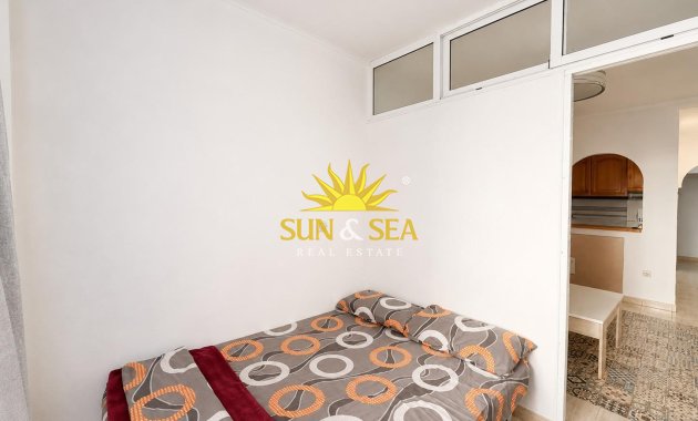 Resale - Apartment - Torrevieja - Centro