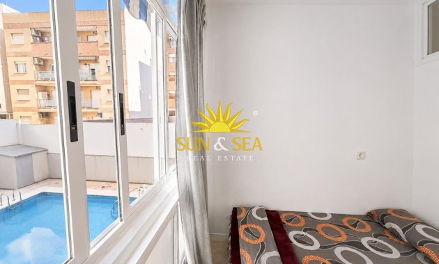 Resale - Apartment - Torrevieja - Centro