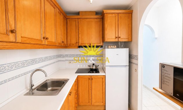 Resale - Apartment - Torrevieja - Centro