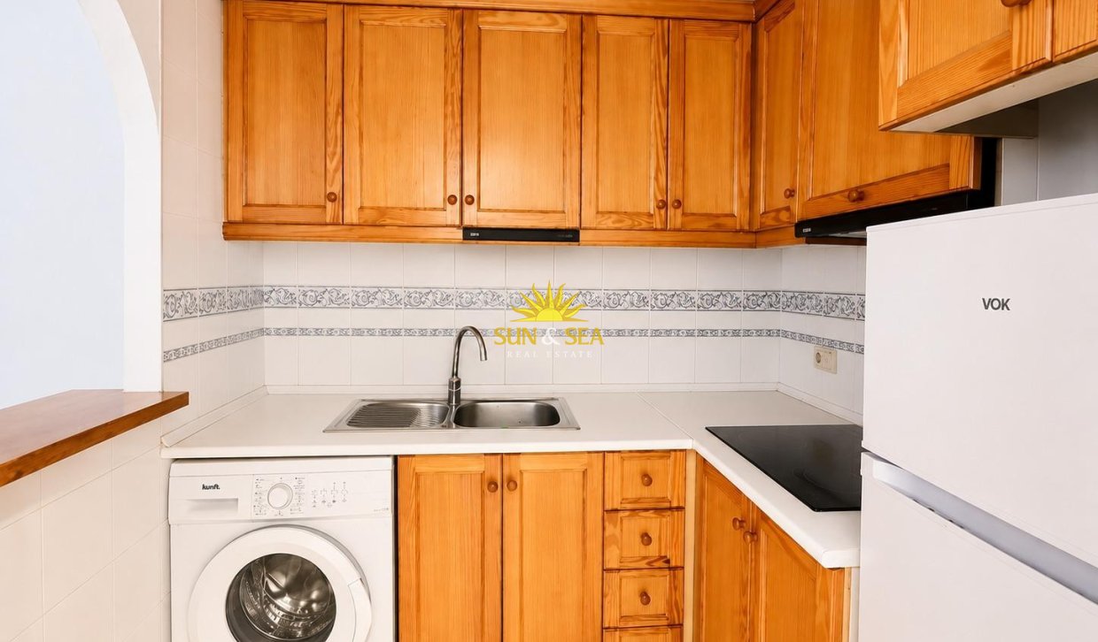 Resale - Apartment - Torrevieja - Centro