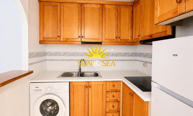 Resale - Apartment - Torrevieja - Centro