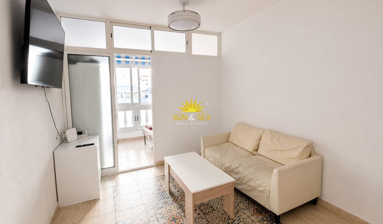 Resale - Apartment - Torrevieja - Centro