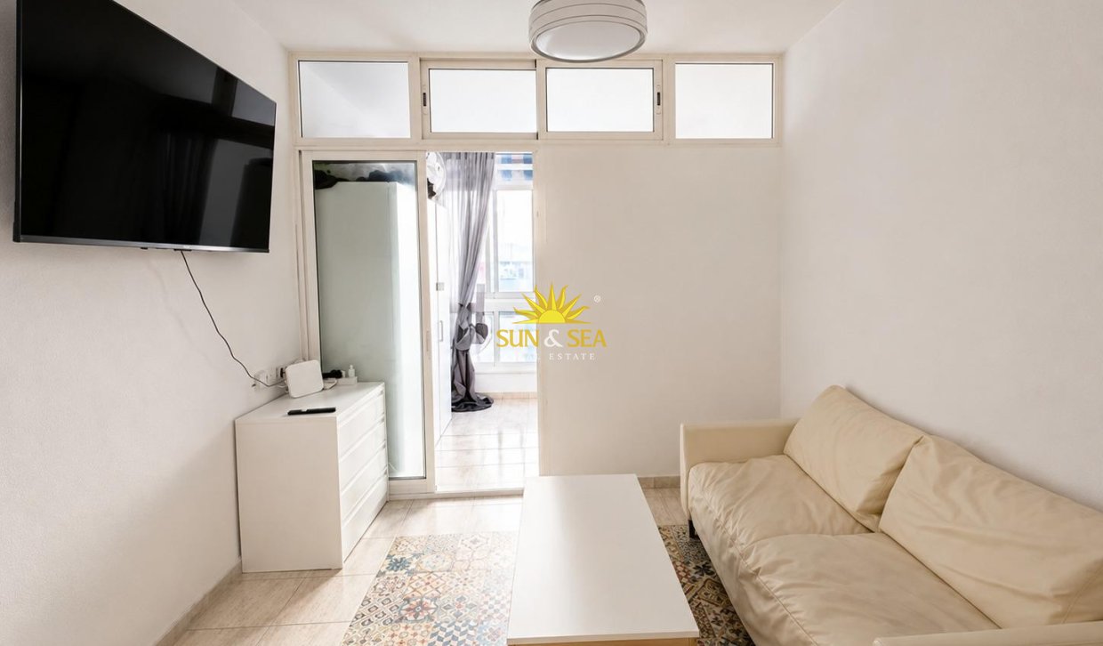 Resale - Apartment - Torrevieja - Centro