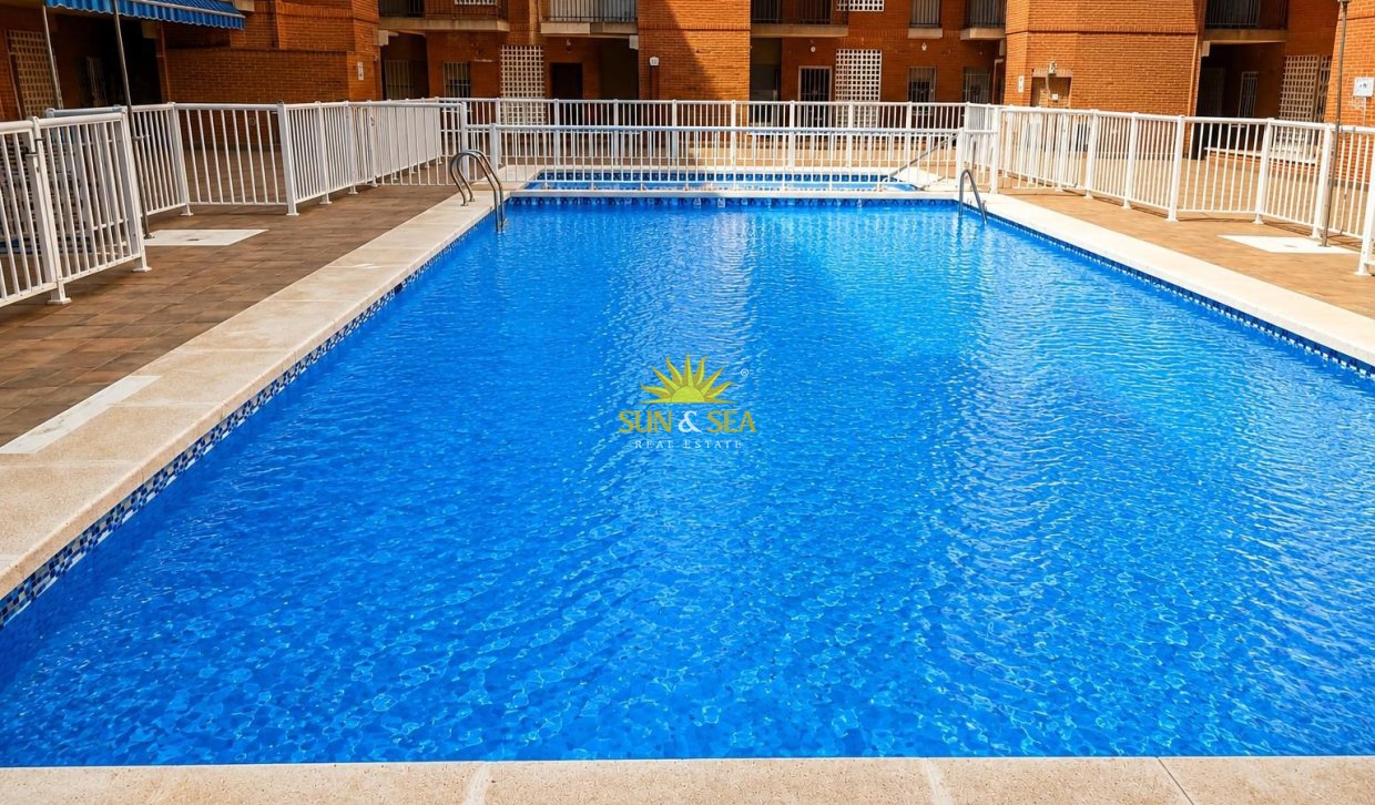 Resale - Apartment - Torrevieja - Centro