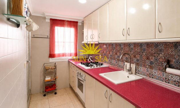 Resale - Apartment - Torrevieja - Centro