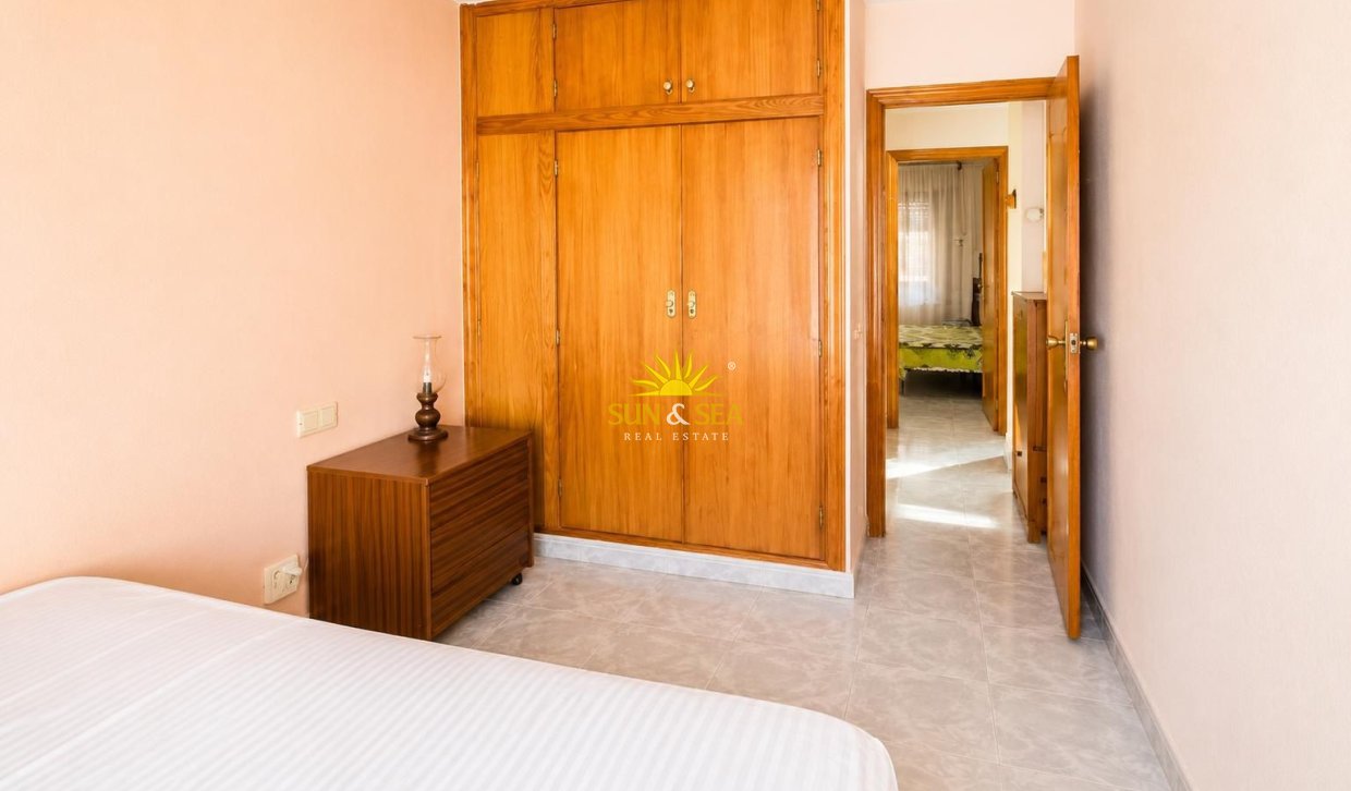 Resale - Apartment - Torrevieja - Centro