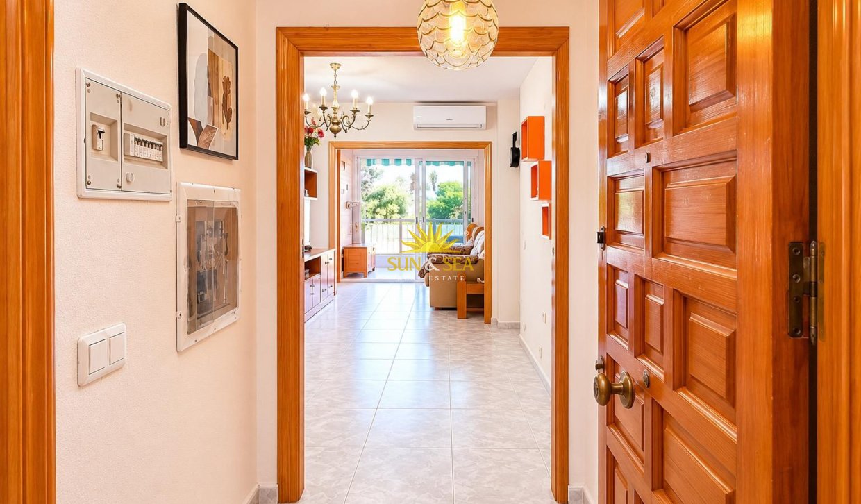 Resale - Apartment - Torrevieja - Centro