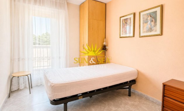 Resale - Apartment - Torrevieja - Centro
