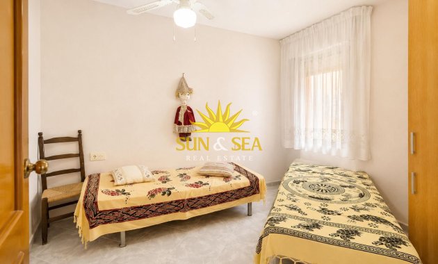 Resale - Apartment - Torrevieja - Centro