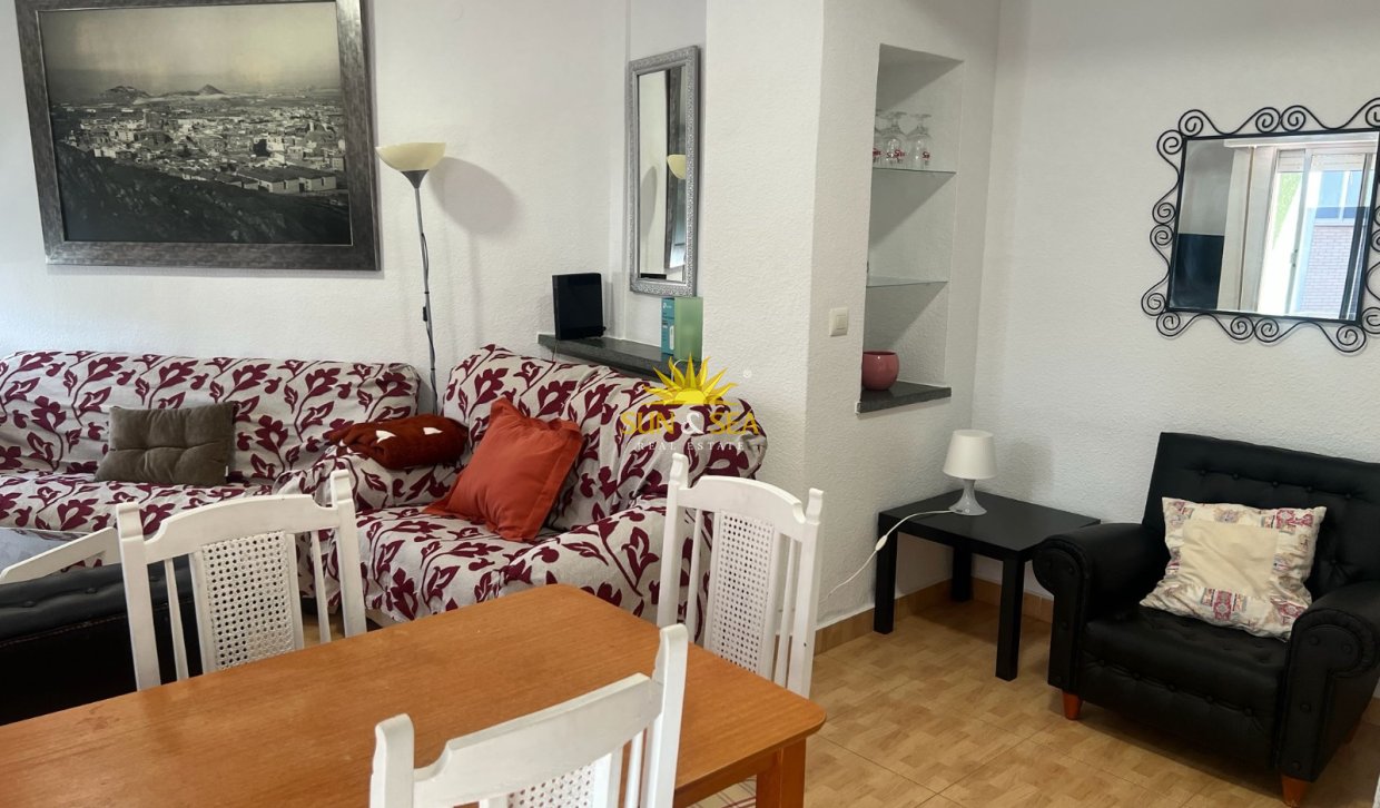 Langfristige Vermietung - Wohnung - 