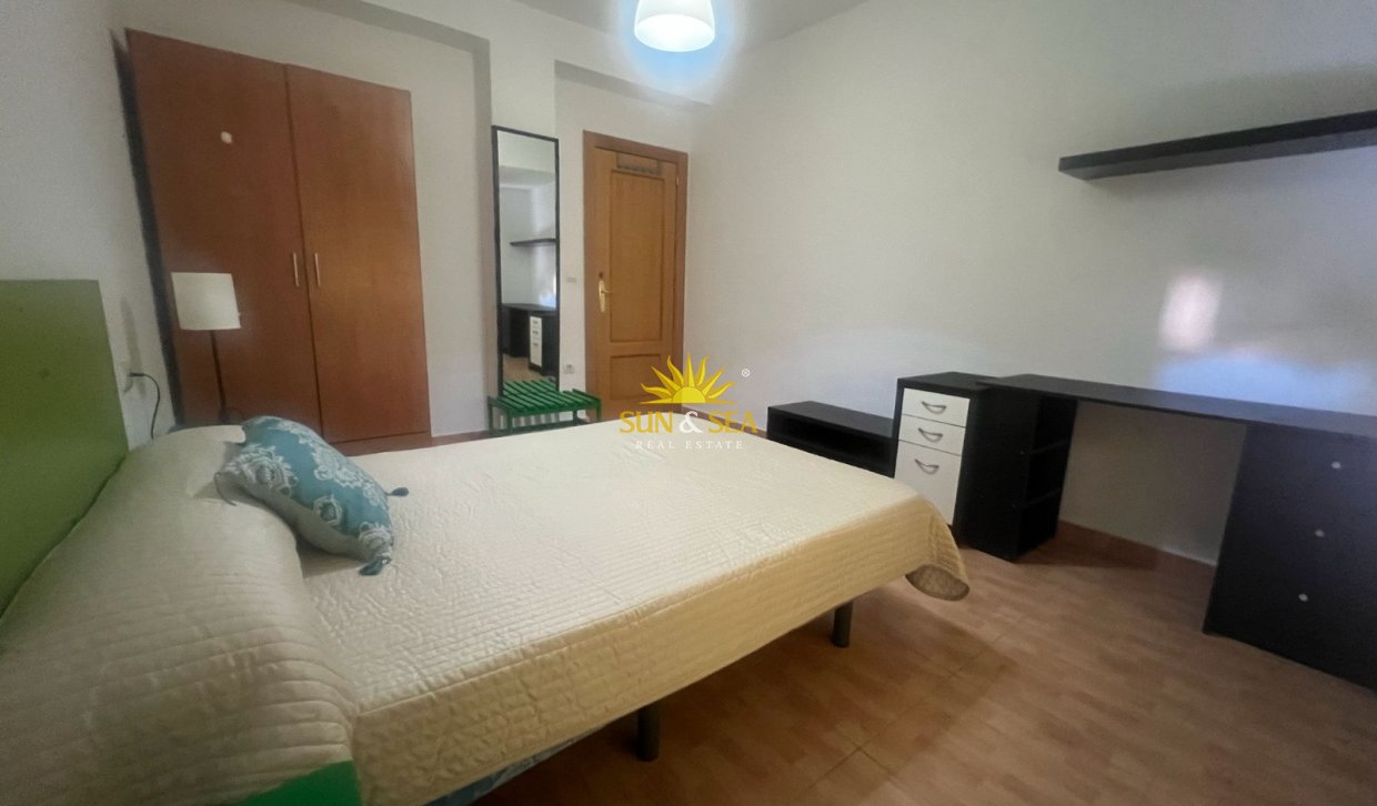 Langfristige Vermietung - Wohnung - 