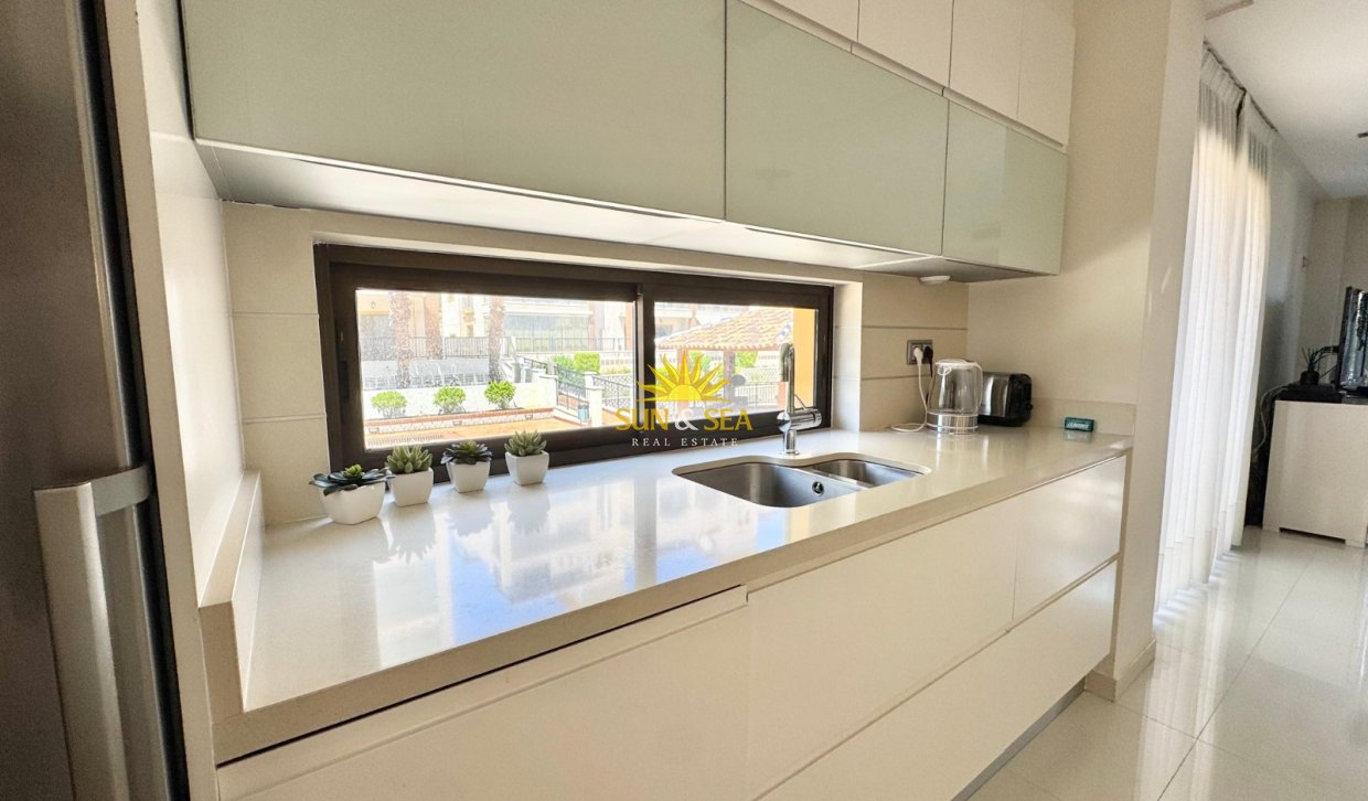 Resale - Apartment - Guardamar del Segura - Los Secanos