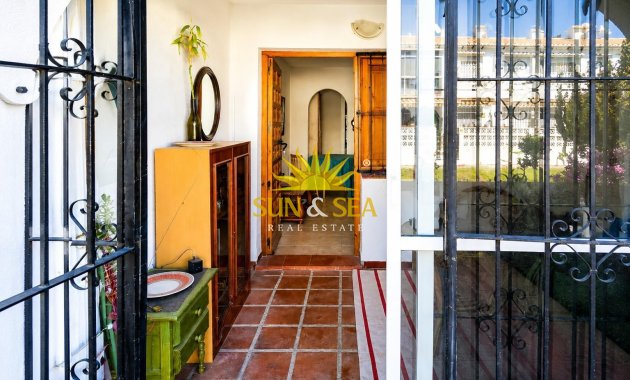 Resale - Townhouse - Torrevieja - Lago jardin