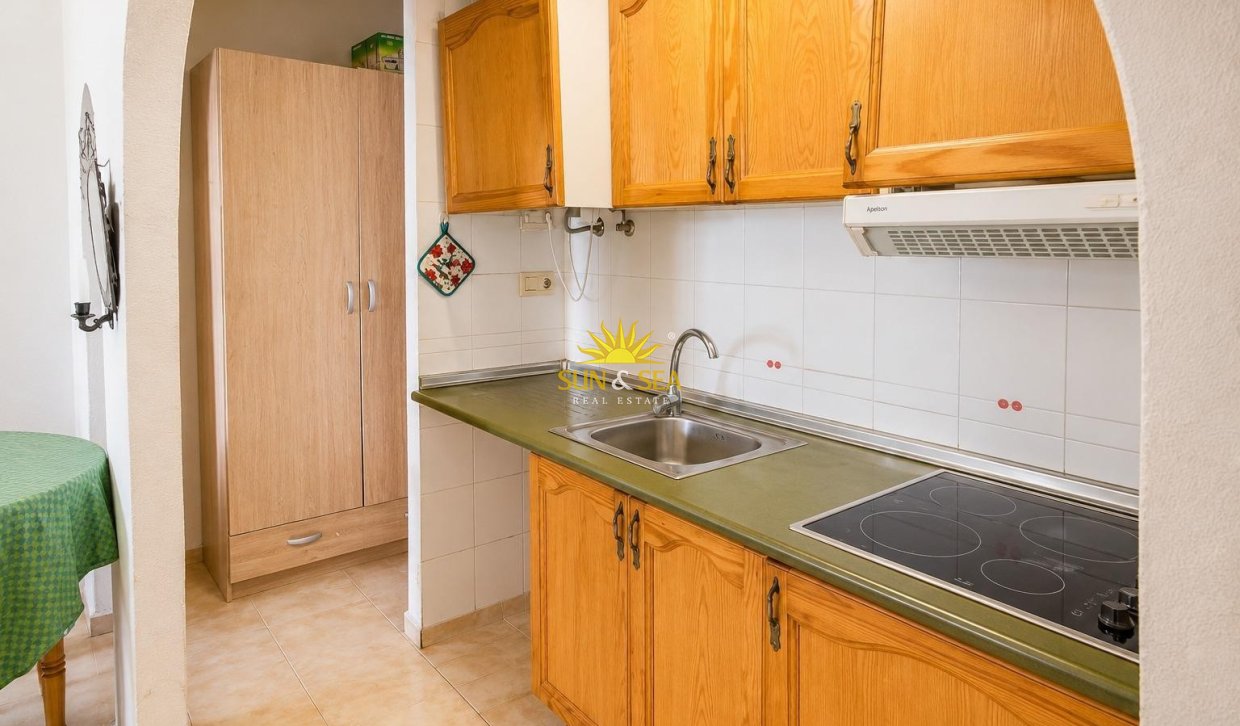 Resale - Townhouse - Torrevieja - Lago jardin
