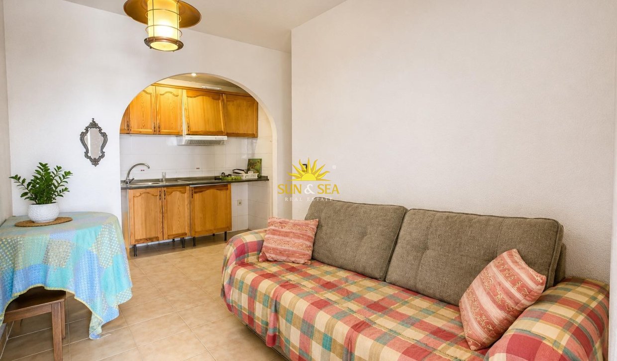 Resale - Townhouse - Torrevieja - Lago jardin