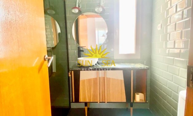 Kurzzeit-Vermietung - Wohnung - 