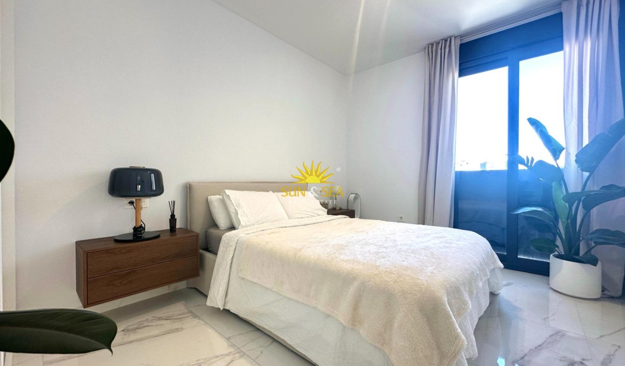 Wiederverkauf - Wohnung - Orihuela Costa - PAU 8