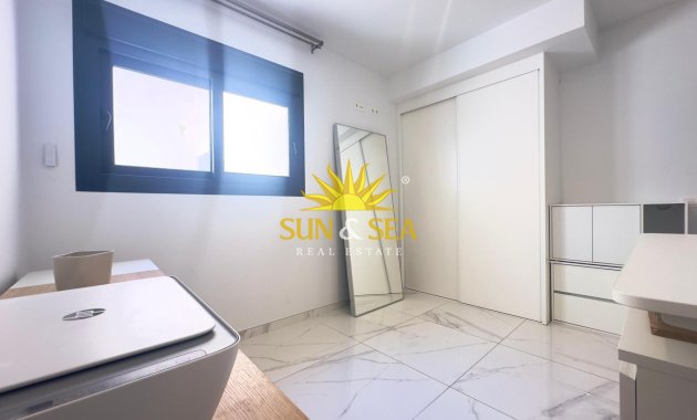 Wiederverkauf - Wohnung - Orihuela Costa - PAU 8