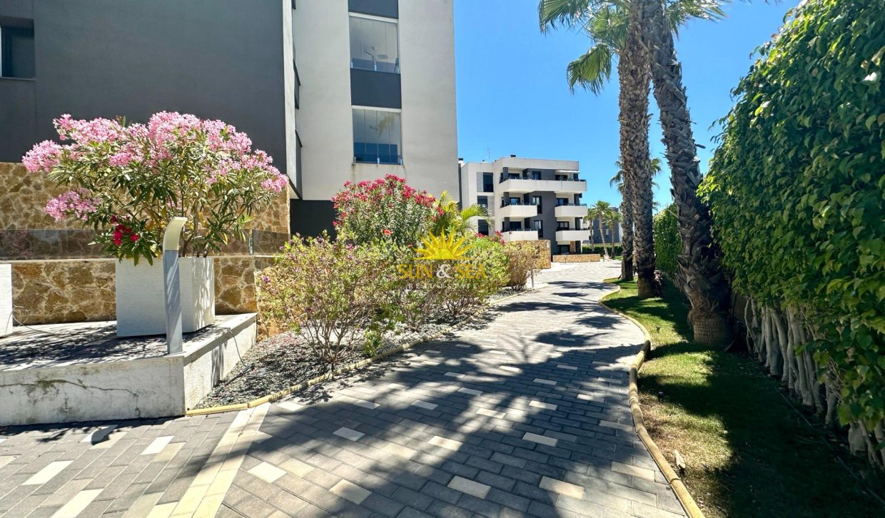 Wiederverkauf - Wohnung - Orihuela Costa - PAU 8
