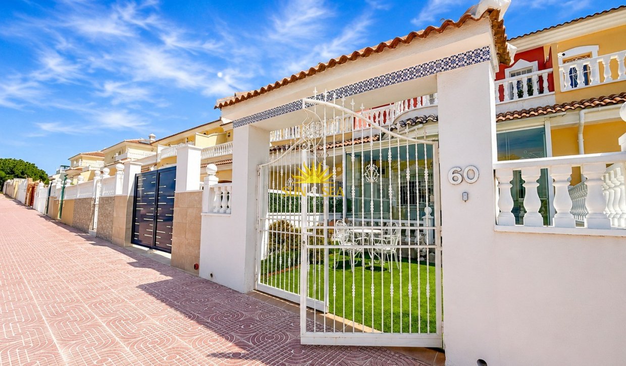 Resale - Villa - Benijofar