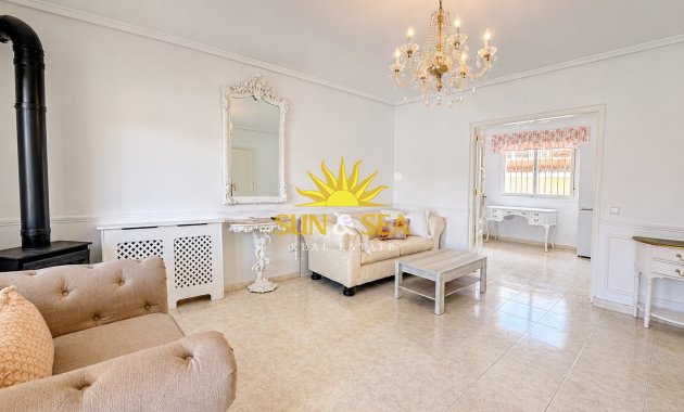 Resale - Villa - Benijofar