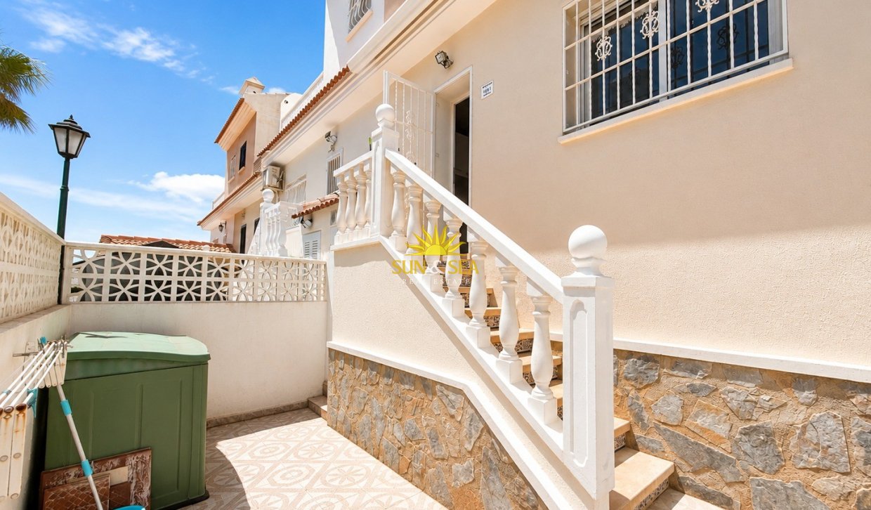 Resale - Villa - Benijofar