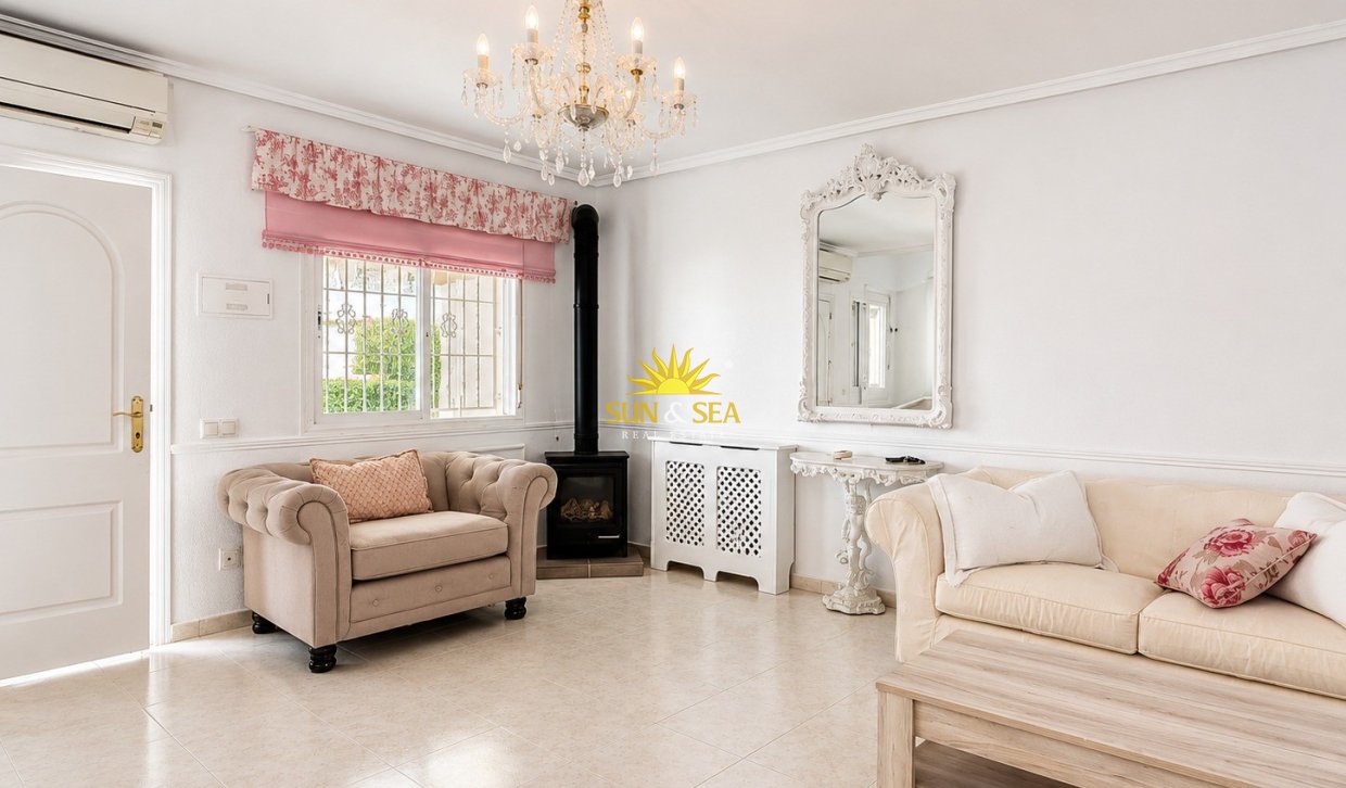 Resale - Villa - Benijofar