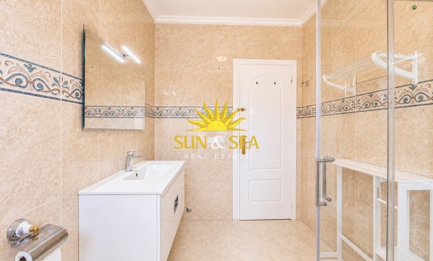 Resale - Villa - Benijofar