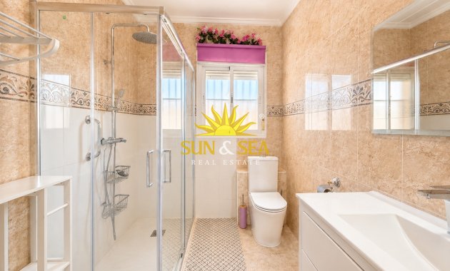Resale - Villa - Benijofar