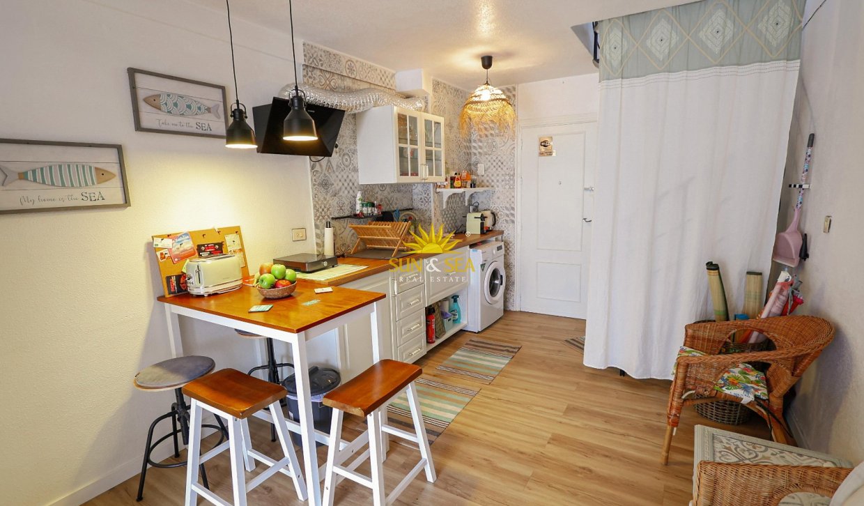 Location à long terme - Appartement - Torrevieja - Playa de los Locos