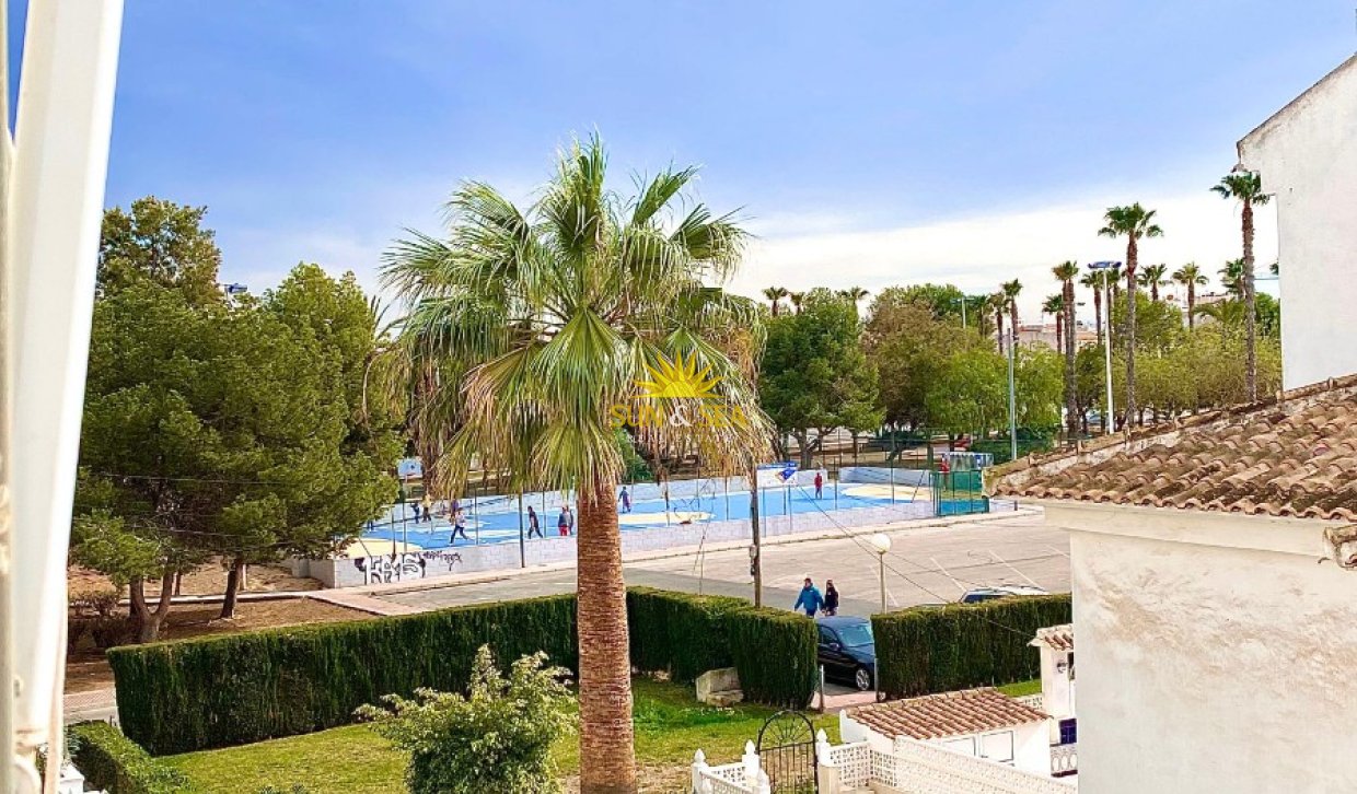 Location à long terme - Appartement - Torrevieja - Playa de los Locos