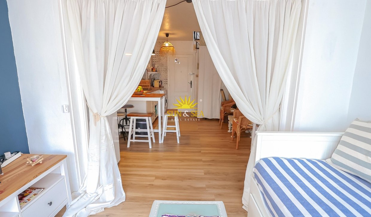 Location à long terme - Appartement - Torrevieja - Playa de los Locos
