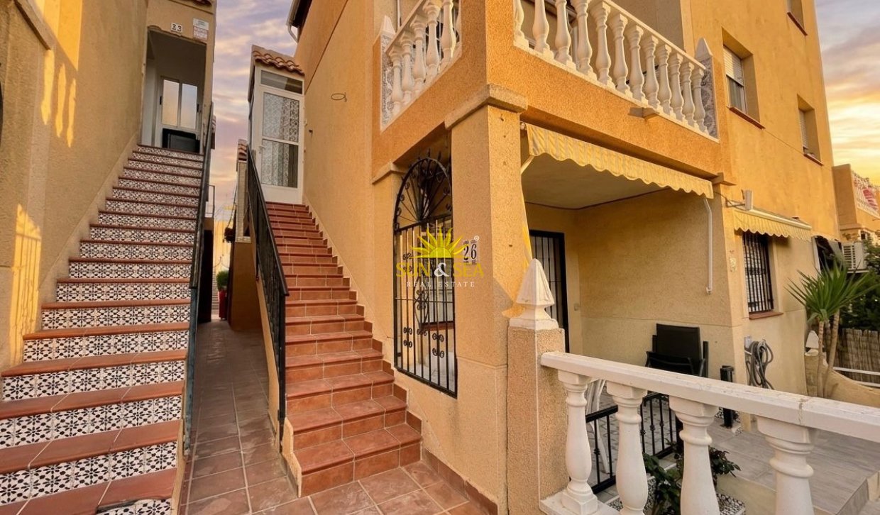 Long Term Rental - Ground Floor - Torrevieja - Playa del Cura