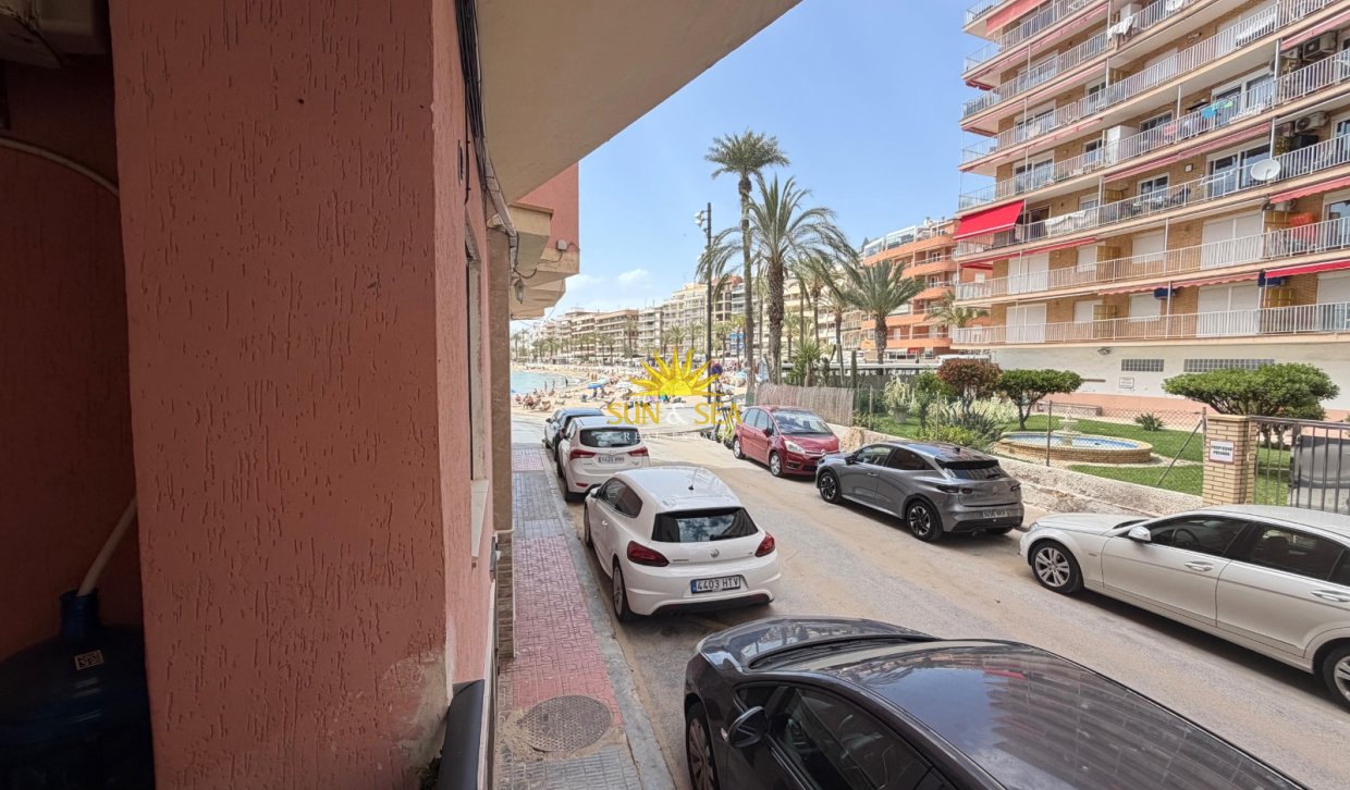 Resale - Apartment - Torrevieja - Playa del Cura